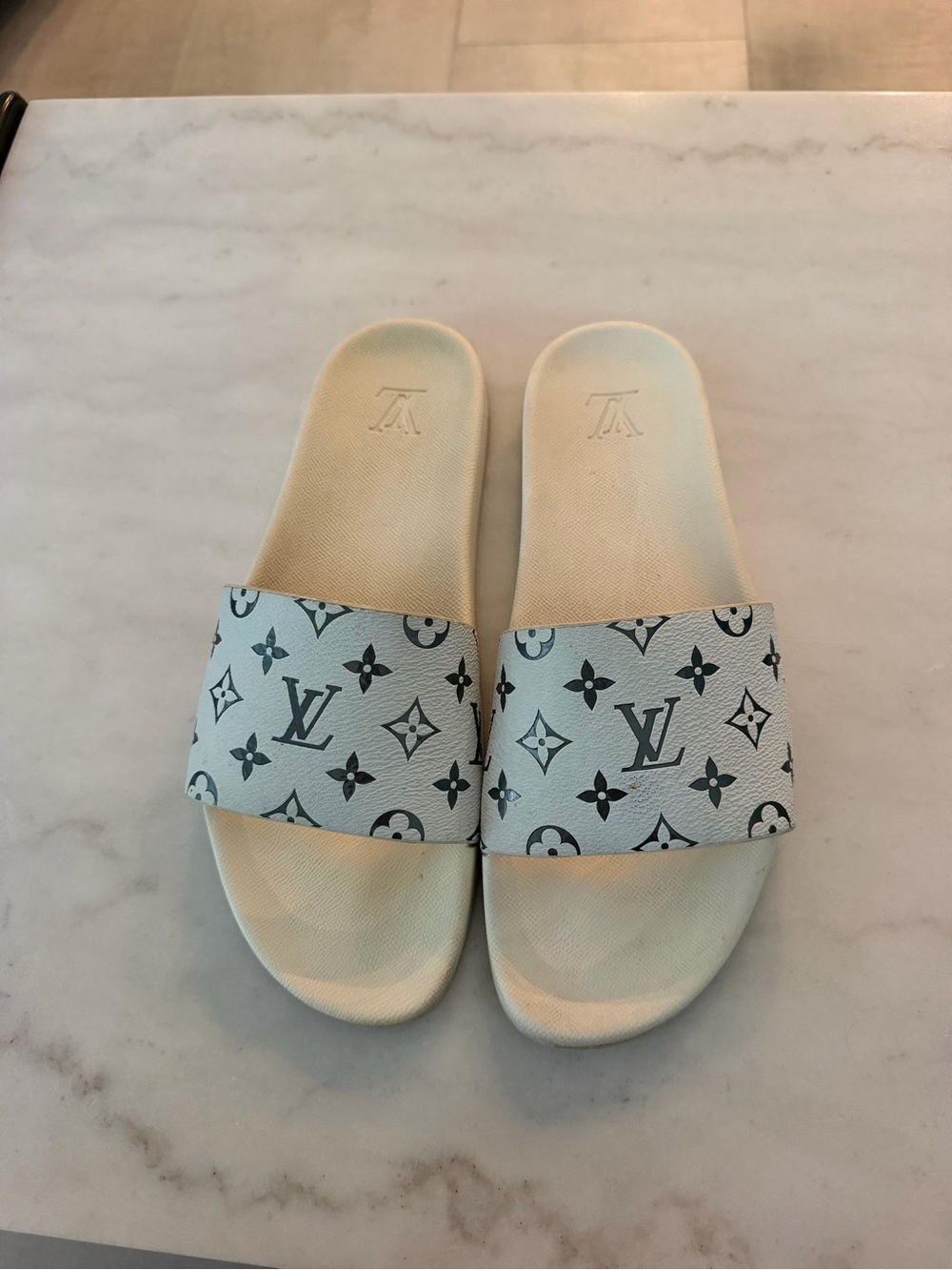 Louis Vuitton Men Monogram Slide Sandals in Cream and Black